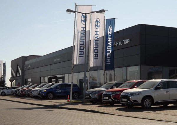 Hyundai Tucson cena 59500 przebieg: 152000, rok produkcji 2015 z Ostrowiec Świętokrzyski małe 211